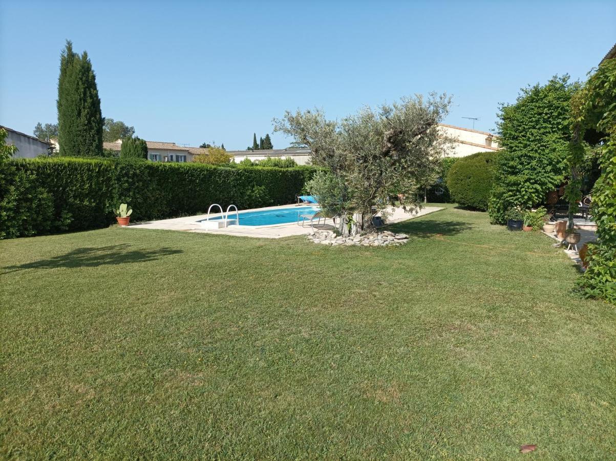 Chambre D'Hote Au Coeur Des Alpilles Mouries Exterior foto
