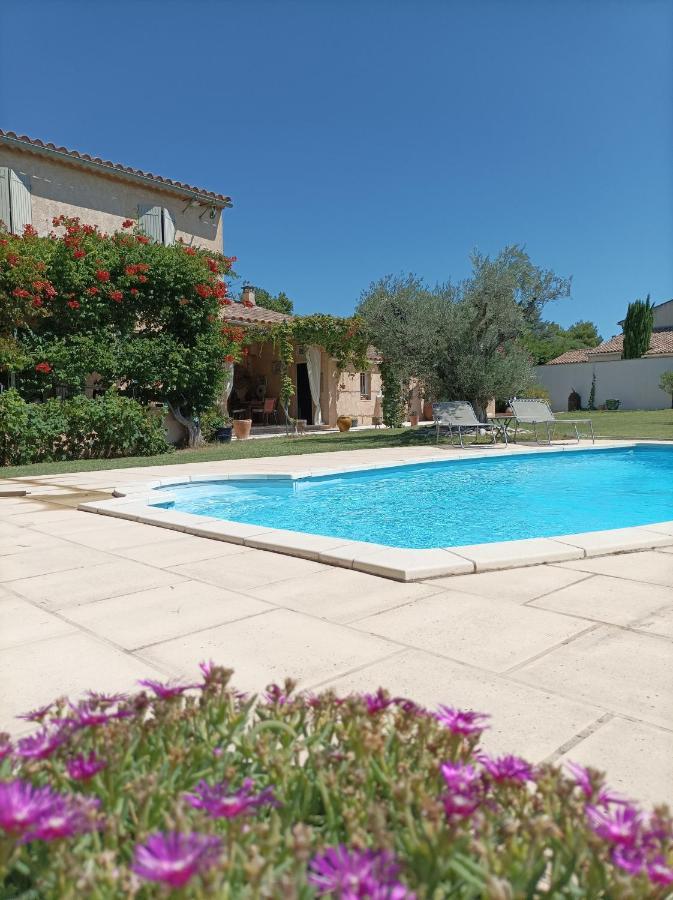 Chambre D'Hote Au Coeur Des Alpilles Mouries Exterior foto