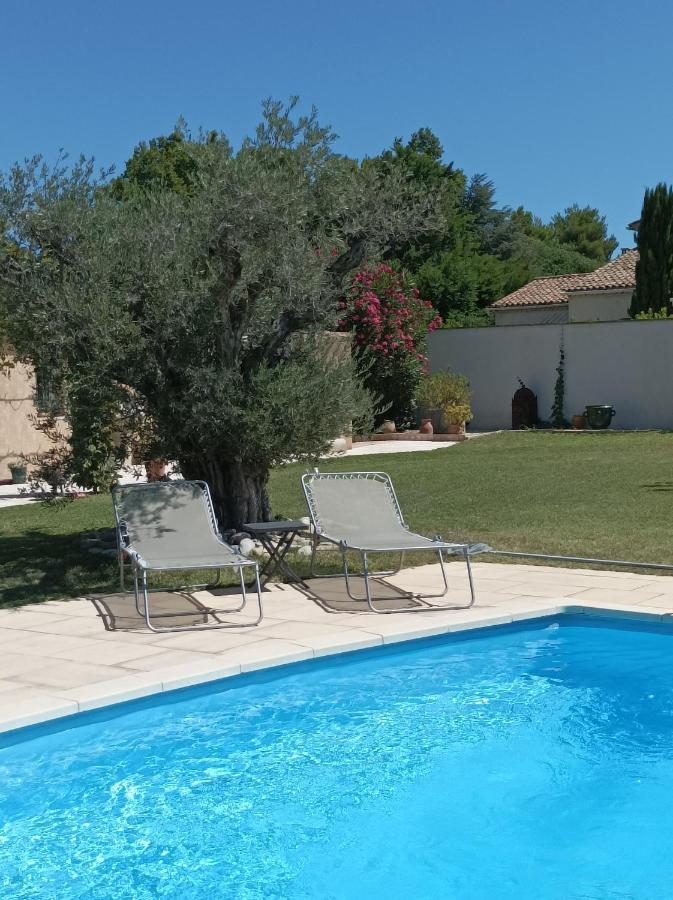 Chambre D'Hote Au Coeur Des Alpilles Mouries Exterior foto